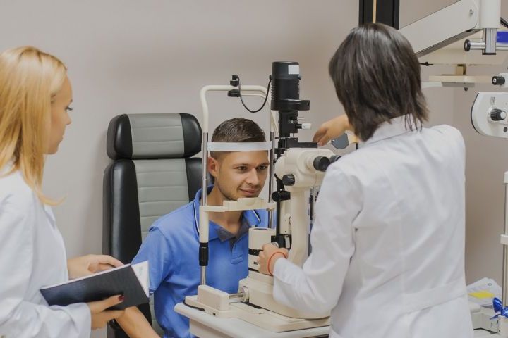 How to study Optometry in Canada and the best universities to go to